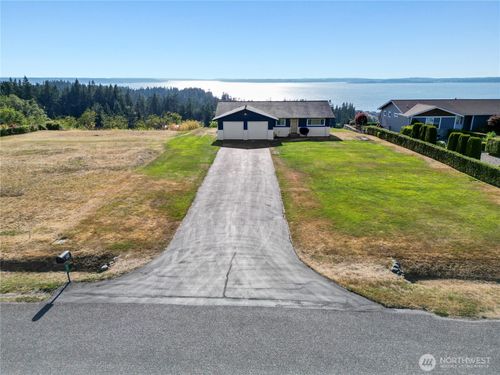 931 Karen Ann Dr, Camano Island, WA, 98282-8615 | Card Image