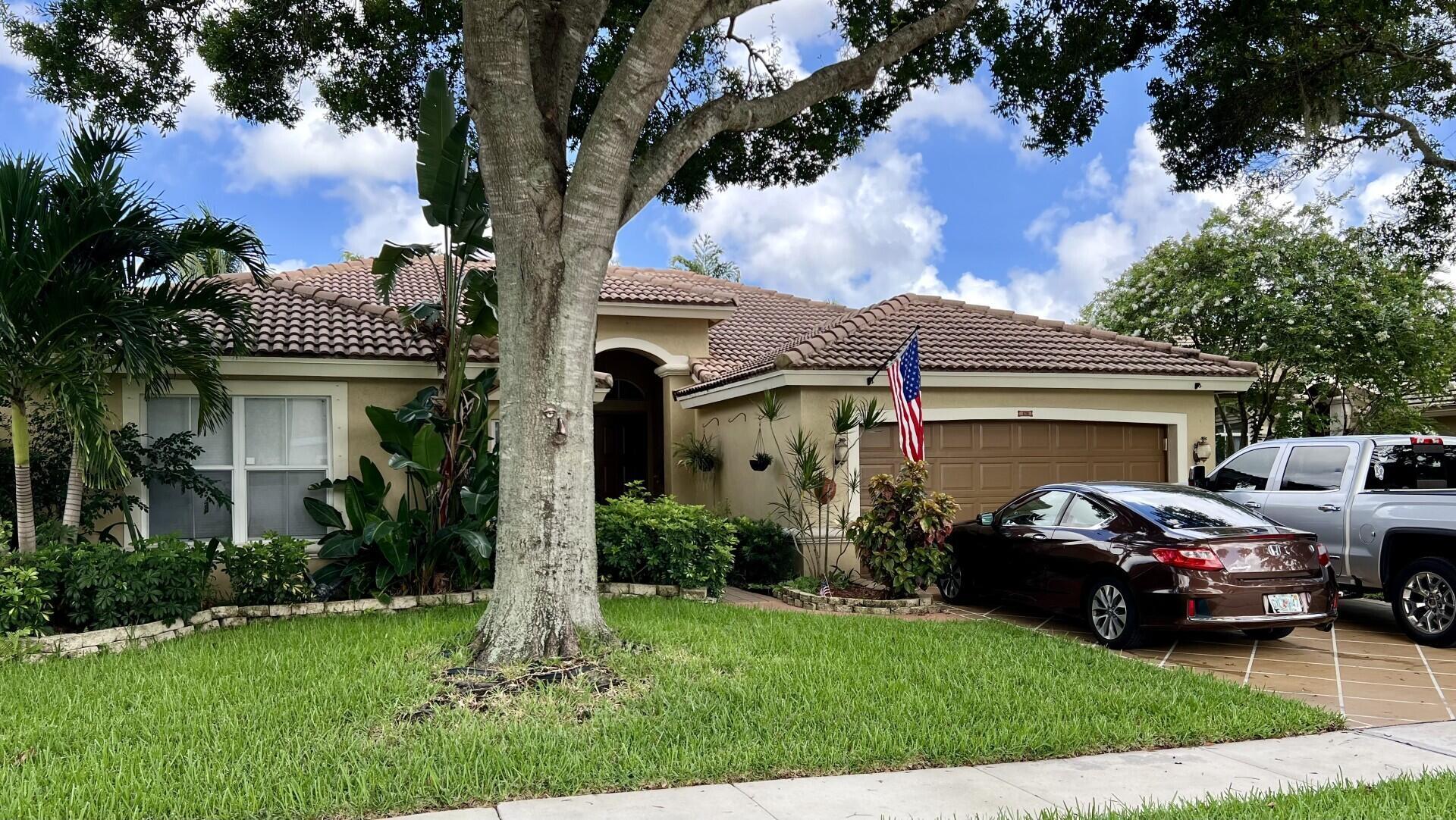 Las Colinas Ln, Greenacres, FL 33463