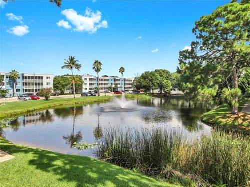 427-2700 Coconut Bay Ln, SARASOTA, FL, 34237-3027 | Card Image