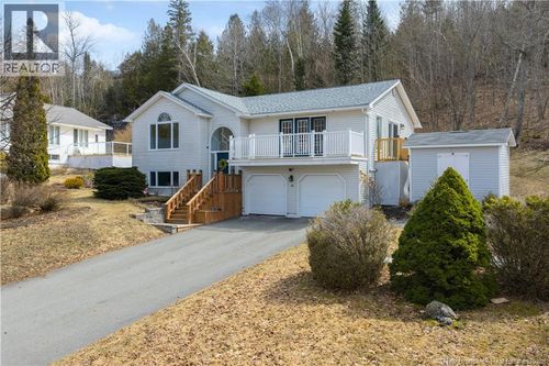 30 Secoudon Dr, Saint John, NB, E2K5G5 | Card Image
