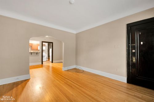 815 Beaconsfield Road, Grosse Pointe Park, MI, 48230 | Card Image