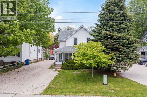 219 Inshes Ave, Home with 6 bedrooms, 4 bathrooms and null parking in Chatham ON | Card Image