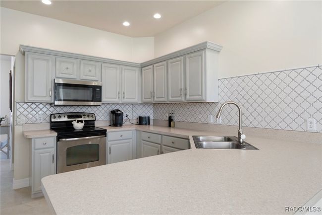 4731 Crestline Dr, House other with 3 bedrooms, 2 bathrooms and 2 parking in Beverly Hills FL | Image 20