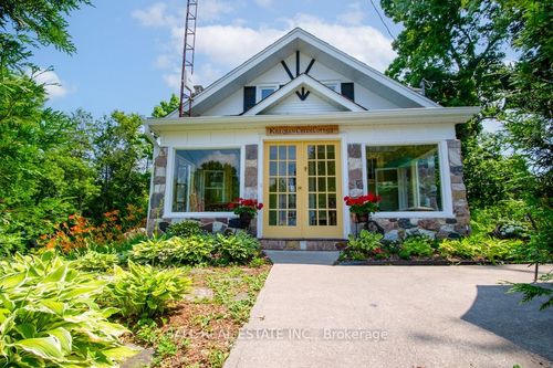 36 Park St, Hastings, ON, K0L1Y0 | Card Image