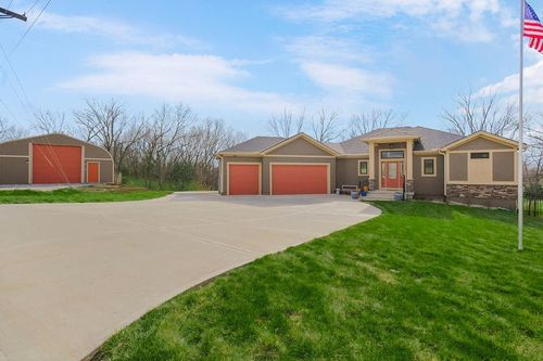 1009 Independence St, Pleasant Hill, MO, 64080 | Card Image