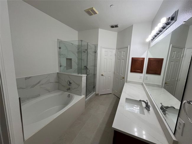 8605 Hunters Trace Ln, Townhouse with 3 bedrooms, 3 bathrooms and null parking in Plano TX | Image 17