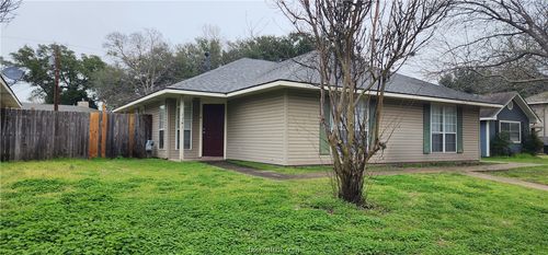 1141 Oney Hervey Dr, College Station, TX, 77840-4215 | Card Image