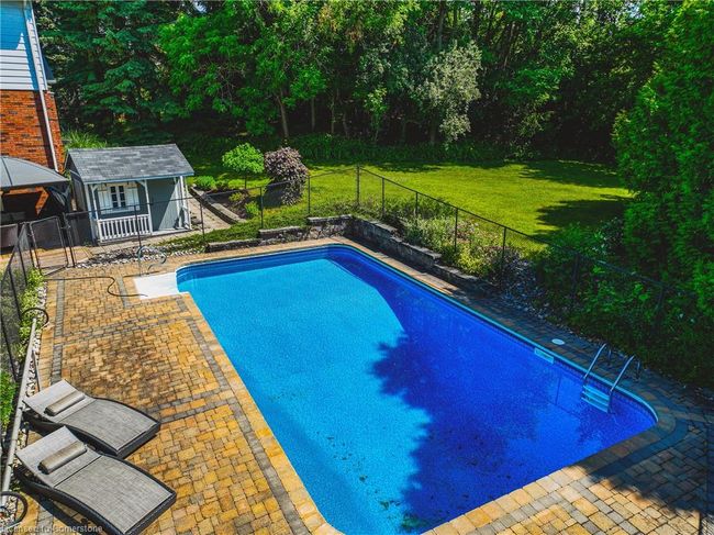 6 Iris Crt, House other with 7 bedrooms, 4 bathrooms and 13 parking in Carlisle ON | Image 4
