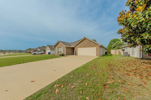 353 Cotton Lakes Blvd, Wetumpka, AL, 36092-8067 | Card Image