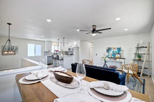 560 11th St, Imperial Beach, CA, 91932-1654 | Card Image