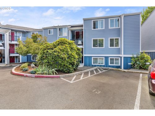 unit-13-47 Eagle Crest Dr, Lake Oswego, OR, 97035-1081 | Card Image