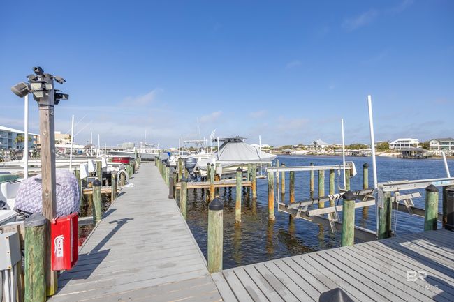 Dock | Image 9