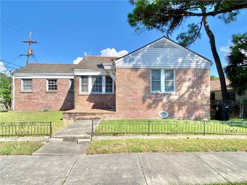 2835 Paris Ave, New Orleans, LA, 70119-1837 | Card Image