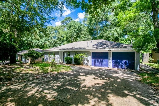 24615 Wilderness Rd, House other with 3 bedrooms, 2 bathrooms and 2 parking in Spring TX | Image 4