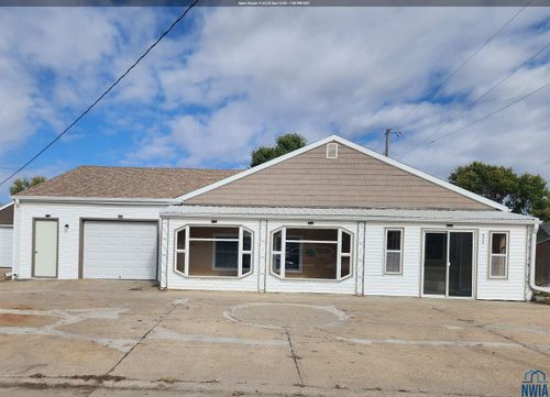 511 5th St, Sloan, IA, 51055-7767 | Card Image