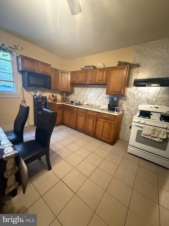 Commercial Sale in CAMDEN 3