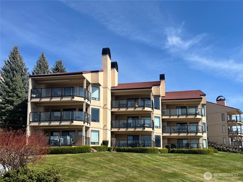 19-2-100 Lake Chelan Shores Dr, Chelan, WA, 98816-9868 | Card Image