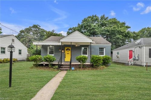 103 Decatur St, Portsmouth, VA, 23702-3006 | Card Image