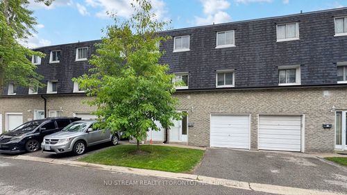 39-3075 Bridletowne Cir, Scarborough, ON, M1W1S8 | Card Image