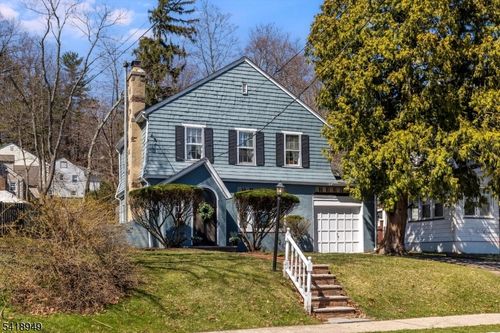 11 Lowell Ave, West Orange, NJ, 07052-3801 | Card Image