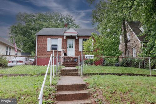 403 Kerfoot Ave, FRONT ROYAL, VA, 22630-2421 | Card Image