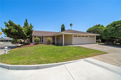 16180 Sycamore St, Fountain Valley, CA, 92708-1546 | Card Image