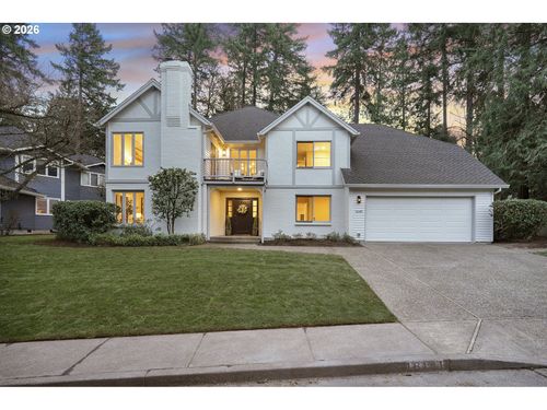 16181 Parelius Cir, Lake Oswego, OR, 97034-4673 | Card Image