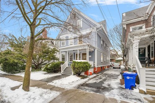 71 Keene Street, Providence, RI, 02906 | Card Image