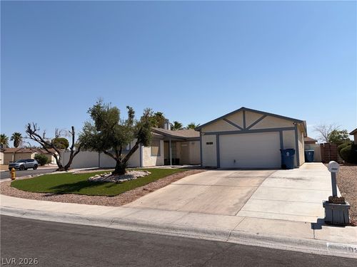 4021 Dale Evans Dr, Las Vegas, NV, 89108-5519 | Card Image