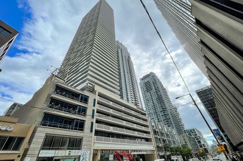 4702-2221 Yonge St, Toronto, ON, M4S0B8 | Card Image