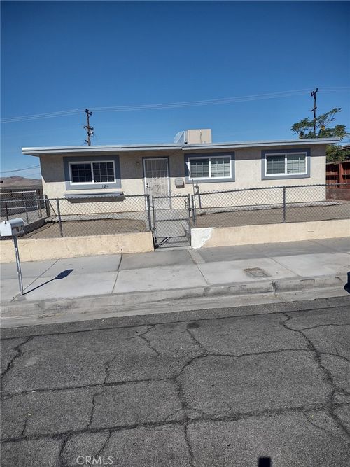 1121 Mojave Dr, Barstow, CA, 92311-2413 | Card Image
