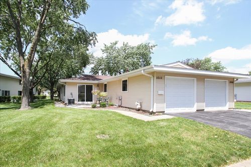 1010 Glastonbury Ln, Schaumburg, IL, 60193-3741 | Card Image