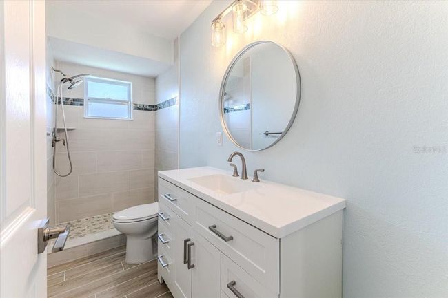 Guest Bathroom | Image 31