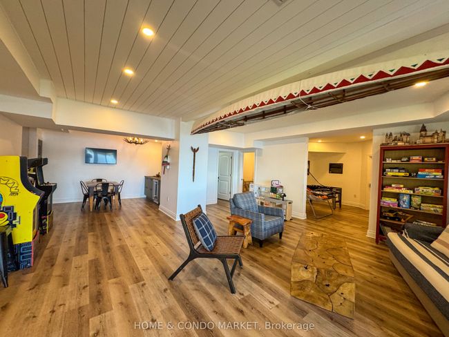 14 Charles Ave, House other with 5 bedrooms, 3 bathrooms and 6 parking in McKellar ON | Image 26