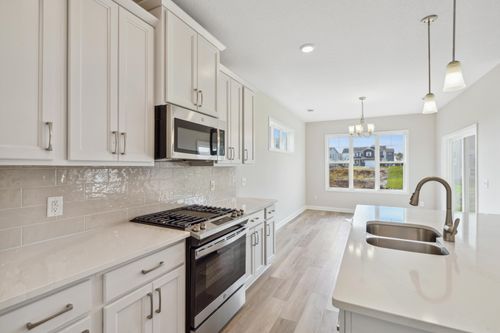 1278 149th St W, Rosemount, MN, 55068-5556 | Card Image