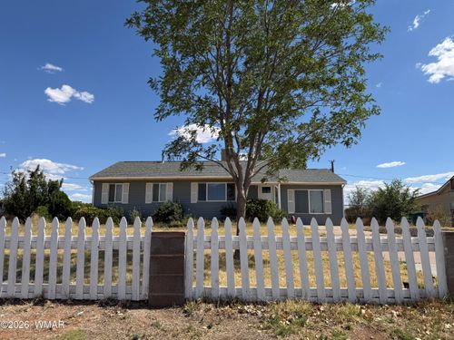 1501 Hennessy St, Holbrook, AZ, 86025-3245 | Card Image