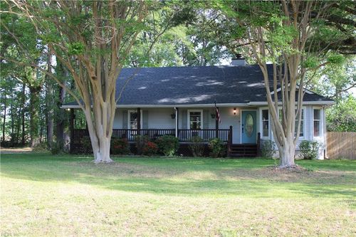 111 N Marshall Rd, Shawboro, NC, 27973-9737 | Card Image