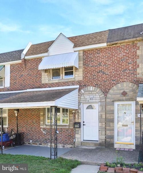 423 Seven Oaks Dr, CLIFTON HEIGHTS, PA, 19018-1217 | Card Image