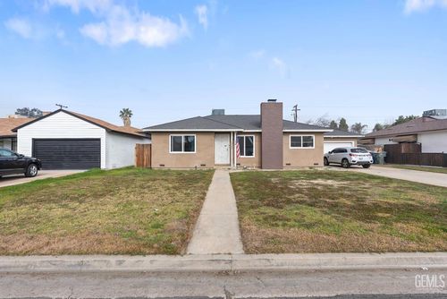 3820 Apache Ave, Bakersfield, CA, 93309 | Card Image