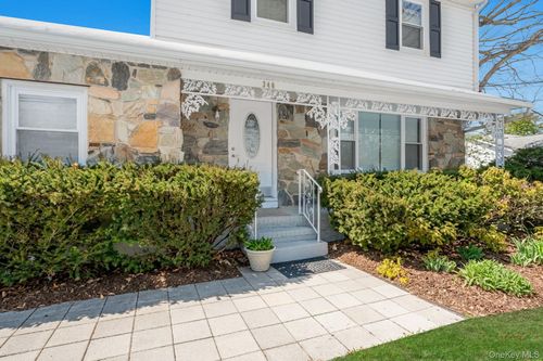 340 Westchester Ave, West Babylon, NY, 11704-2123 | Card Image