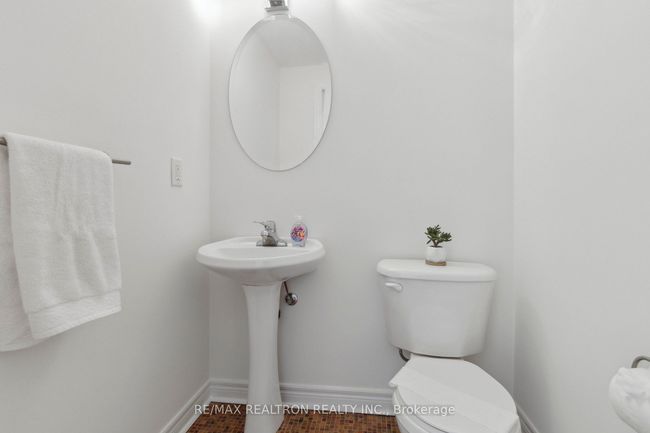90 Maple Sugar Lane, House attached with 3 bedrooms, 3 bathrooms and 2 parking in Vaughan ON | Image 17