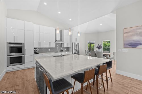 245 Monterey Dr, NAPLES, FL, 34119-4621 | Card Image