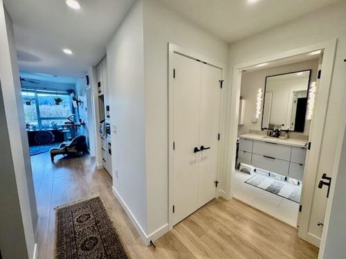 505-3018 St George St, Port Moody, BC, V3H0L4 | Card Image