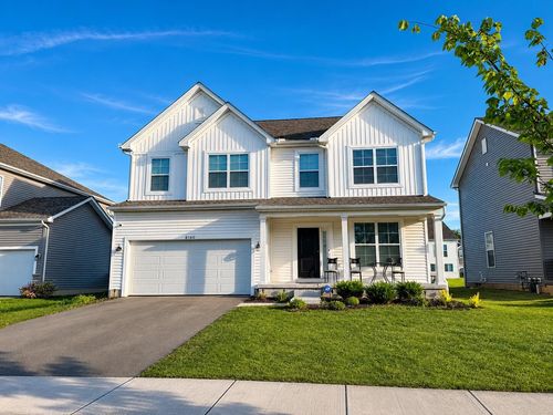 8180 Rhoderick Cir, Reynoldsburg, OH, 43068-3736 | Card Image
