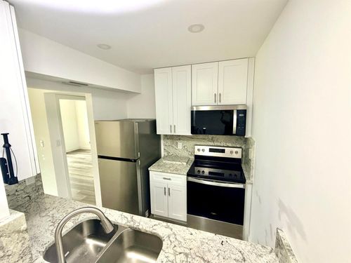 105-1766 Abbey Rd, West Palm Beach, FL, 33415-5661 | Card Image