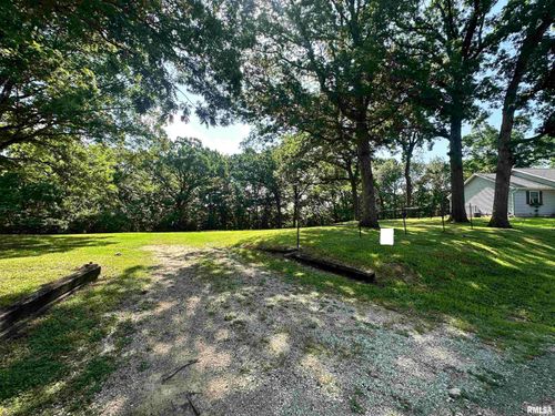 338 Park Ave, East Peoria, IL, 61611-3355 | Card Image