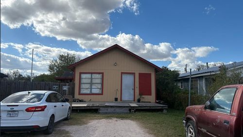 1451 S Vermont Ave, Mercedes, TX, 78570-4009 | Card Image