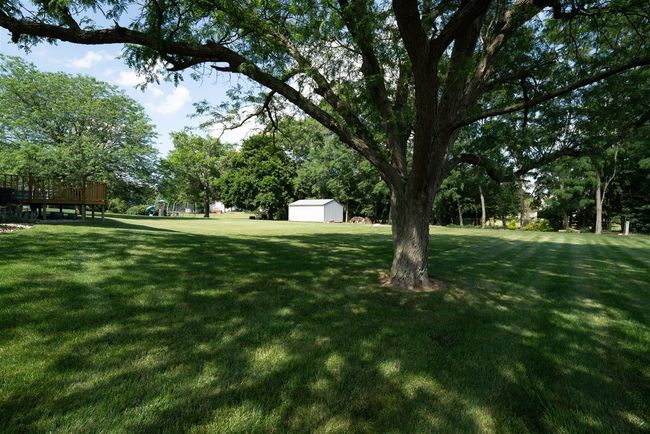 307 Blue Jay Dr, House other with 4 bedrooms, 4 bathrooms and 2 parking in Le Roy IL | Image 41