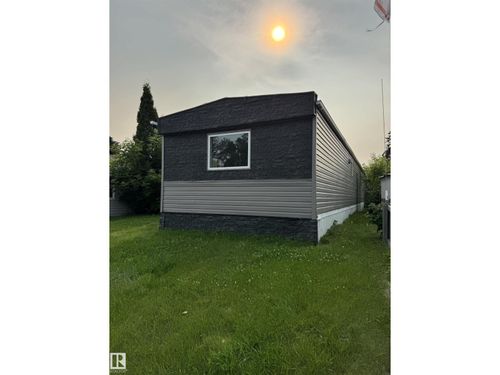 543 Evergreen Pk Nw, Edmonton, AB, T5Y4M2 | Card Image