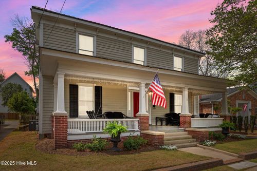 423 E Main St, Washington, NC, 27889-5038 | Card Image